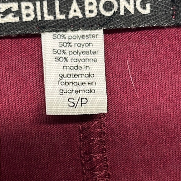 Billabong Wine Burgundy Long Sleeve Asymmetrical Blouse - Picture 2 of 8